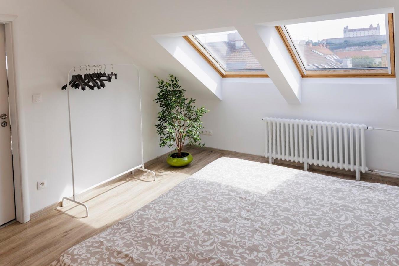 Appartamento Queen Flat In Old Town With Castle View Bratislava