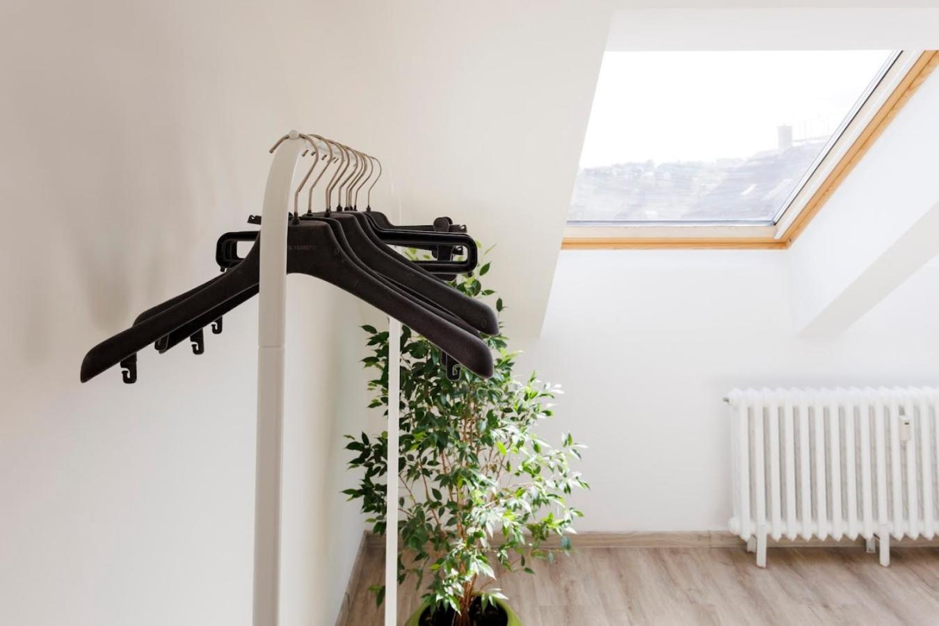 Queen Flat In Old Town With Castle View Appartamento